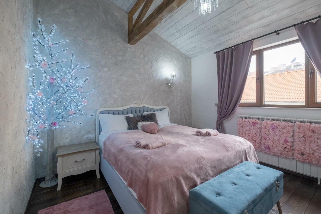 1-Bedroom Designer Apartment On Hristo Belchev Str Sofía Exterior foto